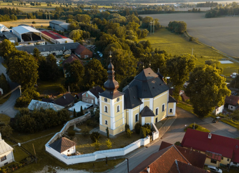 KIRCHE DER HEIMSUCHUNG DER JUNGFRAU MARIA IN OBYČTOV