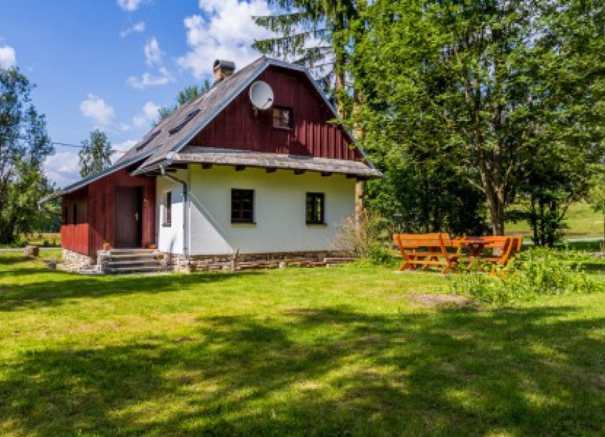 Bio-Bauernhof Rakovi und Chaloupka u Bílého potoka (Hütte am weißen Bach)