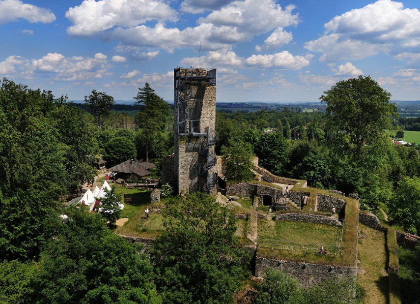 Humpolec – zřícenina hradu Orlík