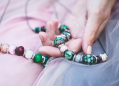 HAKUBAT – GLASS BEADS JEWELLERY