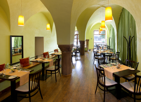 RESTAURACE TŘI KNÍŽATA